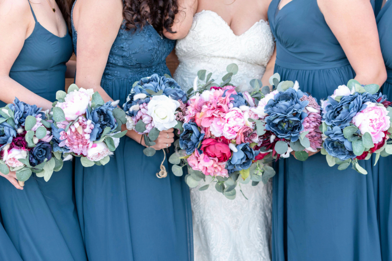 How to Choose the Perfect Bridesmaid Dresses